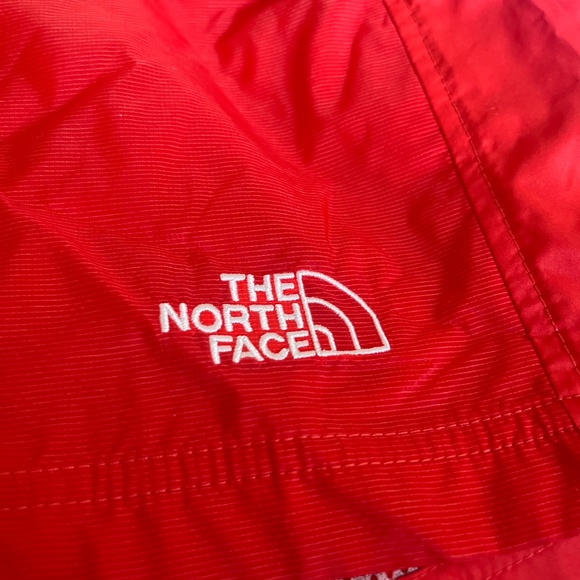 Northface Red Shorts - Picture 3 of 4
